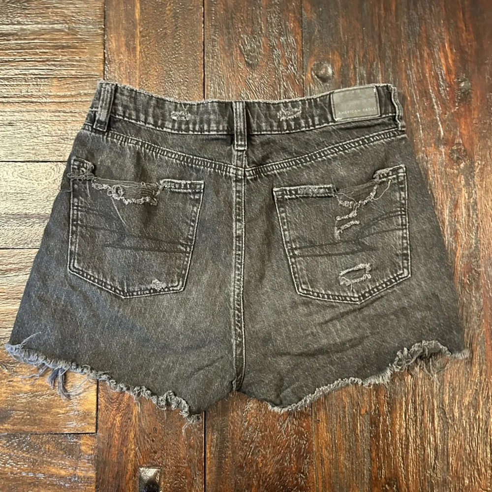 American Eagle Outfitters Black Distressed Festival Mom Jean Shorts